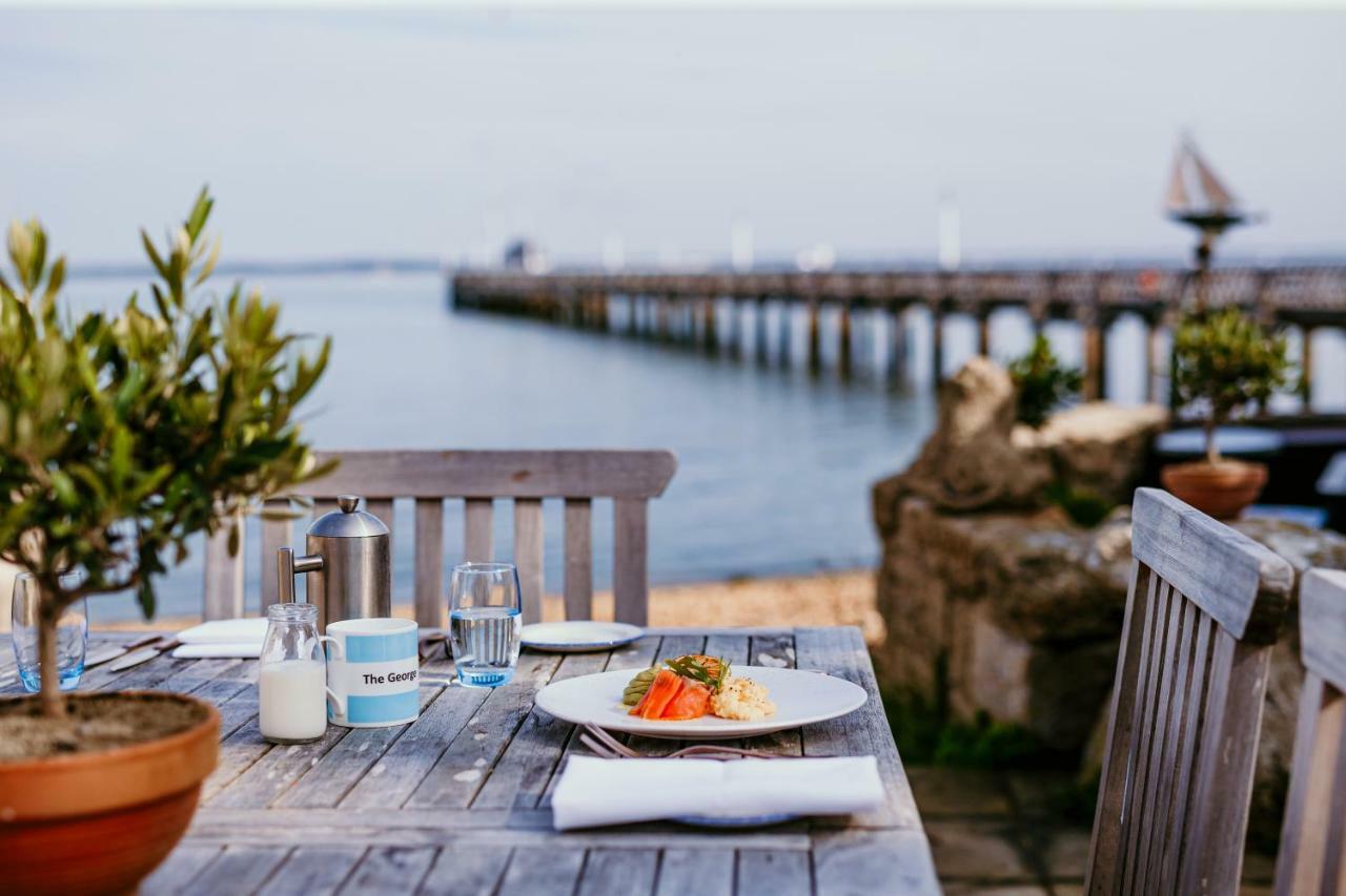 The George Hotel And Beach Club Ярмут Экстерьер фото
